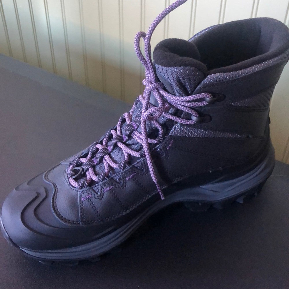 NWT Merrell Thermo Chill Mid Shell Hiking Boots